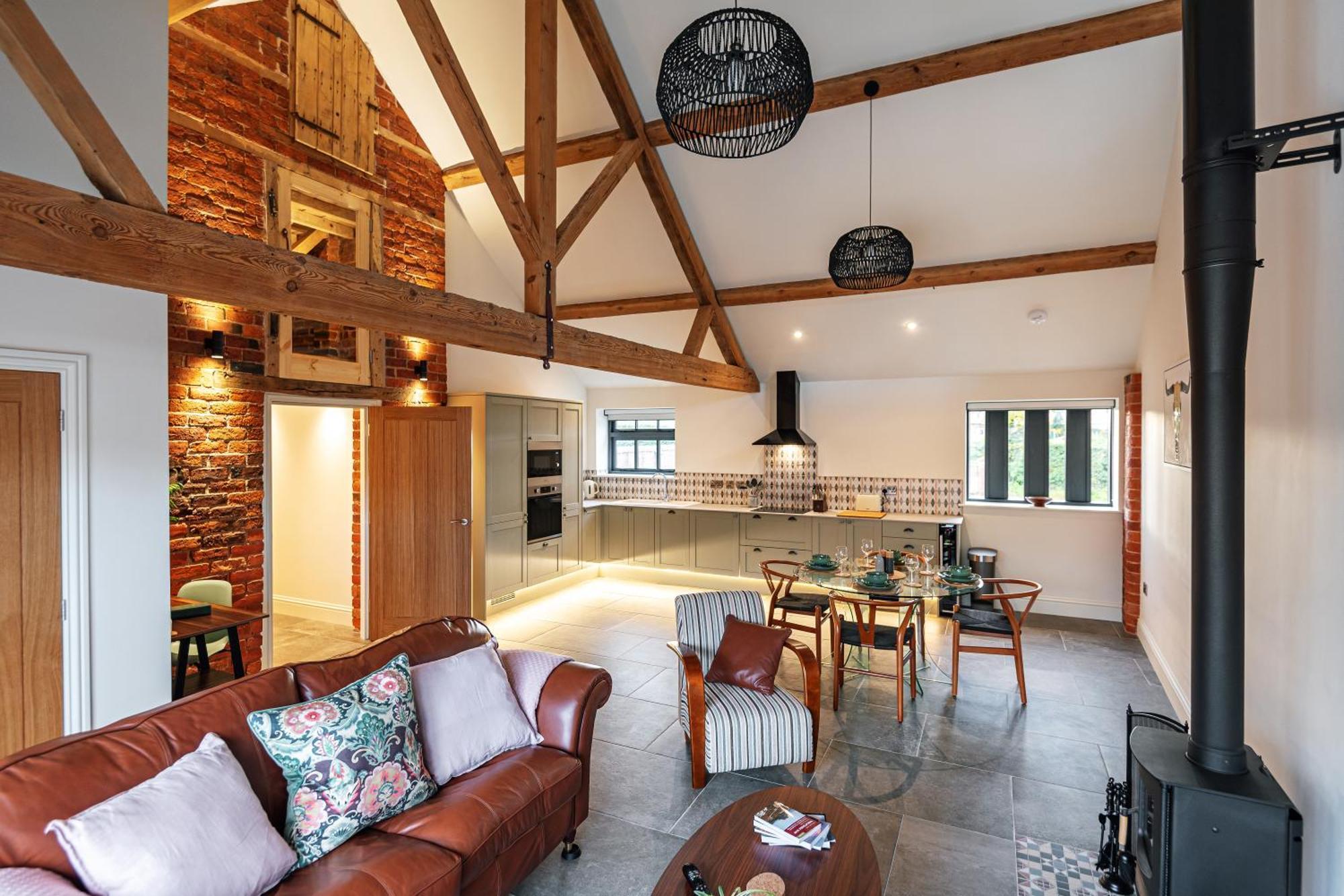 Pigeon House - Unique Barn With Private Garden, Hot Tub And Wood Burner Villa Shrewsbury Ngoại thất bức ảnh
